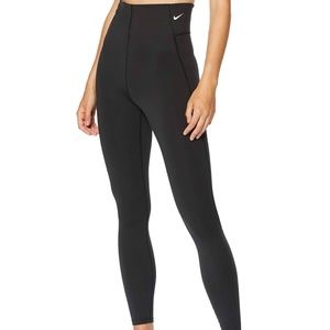 NWT Nike Sculpt Victory Tight Fit Leggings